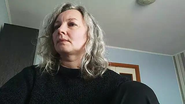 EdithManning online show from 05-04-26, 05:14