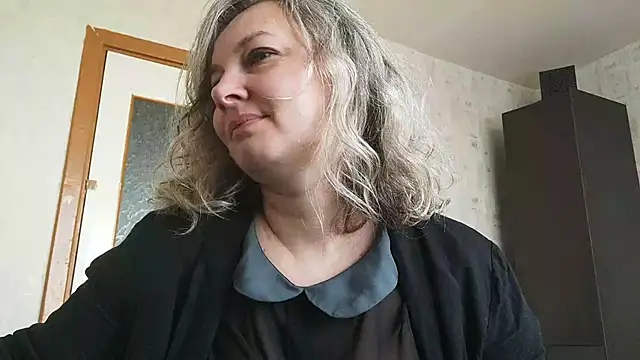 EdithManning online show from 05-05-26, 05:26