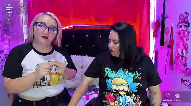 Snapshot of katieeandsharonn chatting on 01-28-25, 03:04 katieeandsharonn online show from 01-28-25, 03:04