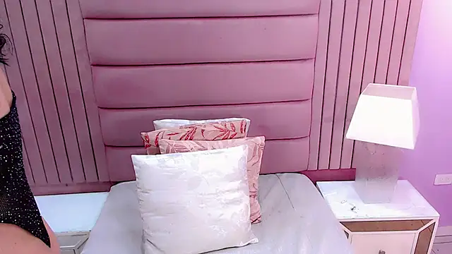 Snapshot of SexyValeriaa chatting on 01-19-25, 03:42 SexyValeriaa online show from 01-19-25, 03:42