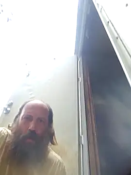 Snapshot of Beyond1978 chatting on 09-25-25, 05:38 Beyond1978 online show from 09-25-25, 05:38