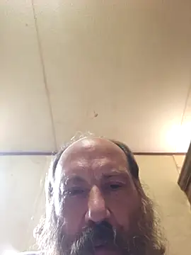 Snapshot of Beyond1978 chatting on 10-09-25, 02:15 Beyond1978 online show from 10-09-25, 02:15