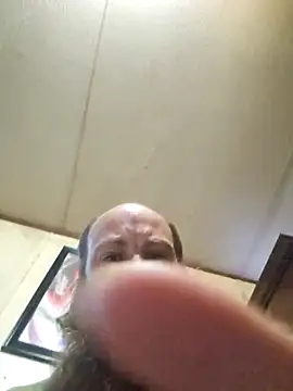 Snapshot of Beyond1978 chatting on 10-21-25, 12:17 Beyond1978 online show from 10-21-25, 12:17