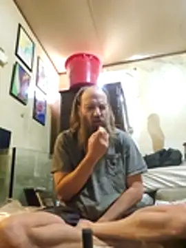 Snapshot of Beyond1978 chatting on 03-19-26, 05:28 Beyond1978 online show from 03-19-26, 05:28