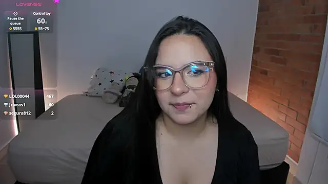 charlotte blass online show from 01-10-25, 04:33