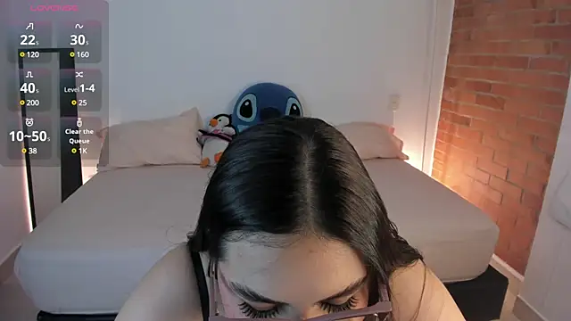 charlotte blass online show from 03-11-25, 01:26