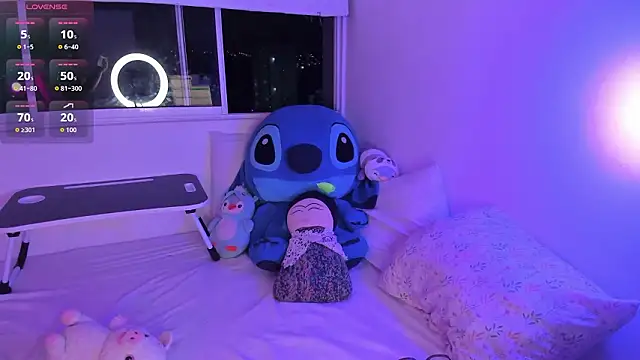 charlotte blass online show from 02-05-26, 01:43