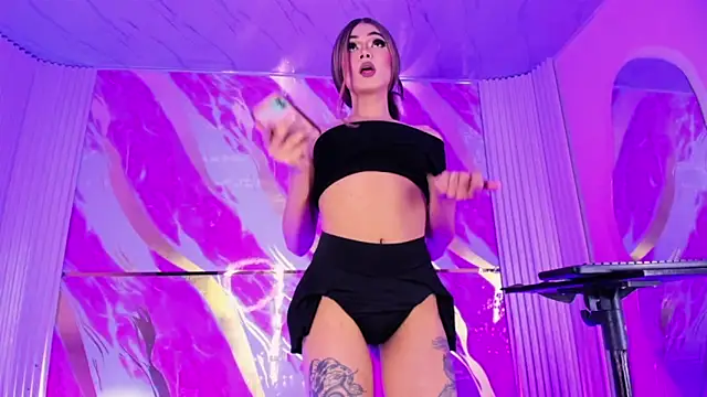 Snapshot of The_Babylon_of_girls chatting on 03-15-26, 02:45 The Babylon of girls online show from 03-15-26, 02:45