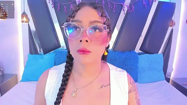antonelllepiercee online show from 06-23-26, 11:41