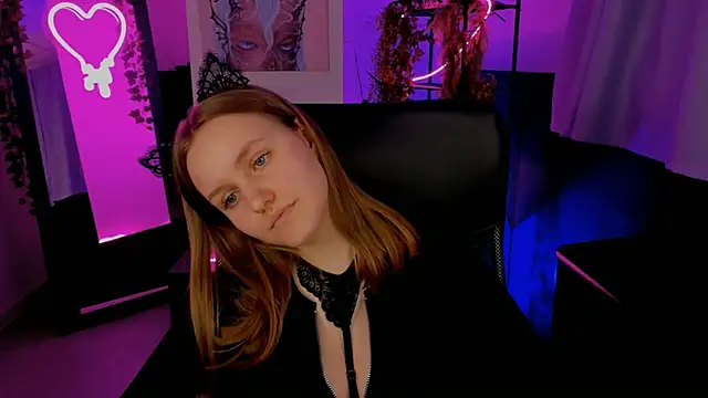 KellyPoter online show from 12-12-24, 04:43