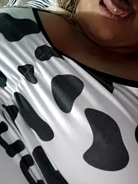 Kasandra Ho online show from 02-15-25, 06:23