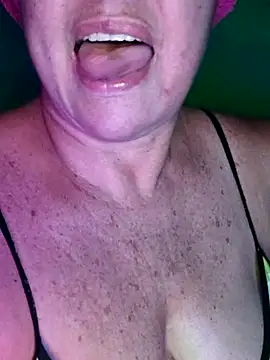 Kasandra Ho online show from 12-04-25, 06:16