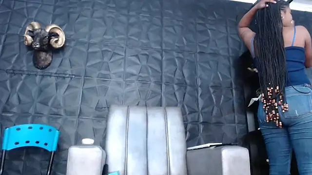 Hanna Fox 69 online show from 10-05-25, 12:14