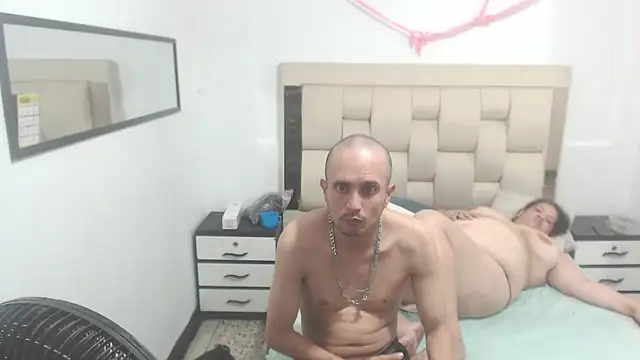 Candy and Jh0n online show from 02-14-25, 08:10