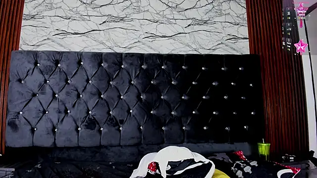 Emelyyy  online show from 12-14-24, 11:50