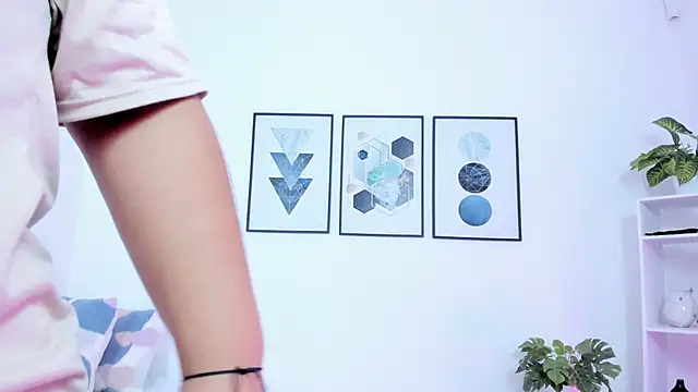 Abriil7 online show from 02-03-25, 03:31