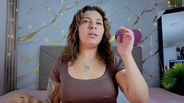 agatha 97  online show from 02-20-26, 03:25