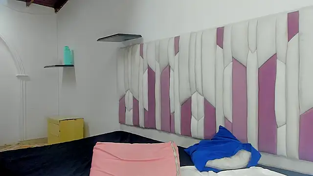 mia stanfort online show from 01-10-25, 01:10