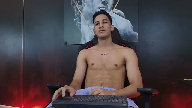 Snapshot of JakeMoxley chatting on 10-22-25, 11:43 JakeMoxley online show from 10-22-25, 11:43