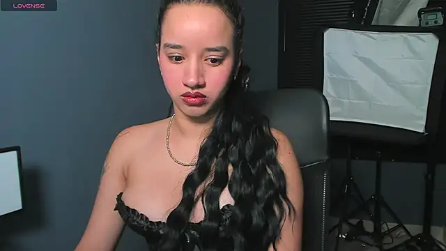Snapshot of emilyrouxe chatting on 12-09-24, 12:45 emilyrouxe online show from 12-09-24, 12:45
