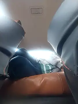 Snapshot of sudhastriper chatting on 12-01-25, 04:50 sudhastriper online show from 12-01-25, 04:50