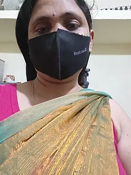 Snapshot of Neha8923 chatting on 03-22-26, 04:43 Neha8923 online show from 03-22-26, 04:43