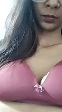 Snapshot of Aaliya_Love chatting on 12-17-24, 08:23 Aaliya Love online show from 12-17-24, 08:23