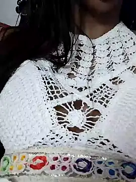 Snapshot of Aaliya_Love chatting on 12-28-24, 10:03 Aaliya Love online show from 12-28-24, 10:03