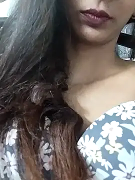 Snapshot of Aaliya_Love chatting on 01-03-25, 06:03 Aaliya Love online show from 01-03-25, 06:03