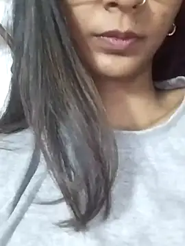 Snapshot of Aaliya_Love chatting on 01-28-25, 08:25 Aaliya Love online show from 01-28-25, 08:25