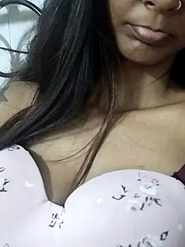 Snapshot of Aaliya_Love chatting on 02-23-25, 03:51 Aaliya Love online show from 02-23-25, 03:51