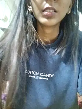 Snapshot of Aaliya_Love chatting on 02-27-25, 02:00 Aaliya Love online show from 02-27-25, 02:00