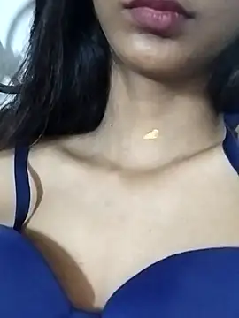 Snapshot of Aaliya_Love chatting on 09-09-25, 07:52 Aaliya Love online show from 09-09-25, 07:52