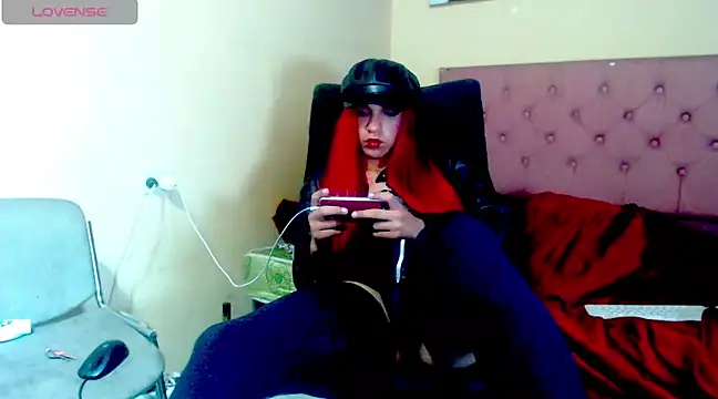 Angiee Ts online show from 12-28-24, 03:37