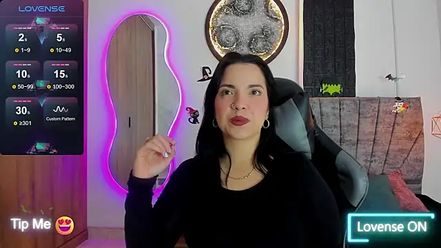 Snapshot of tatiana_sc chatting on 10-14-25, 01:23 tatiana sc online show from 10-14-25, 01:23