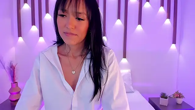 Snapshot of sara_gwen chatting on 01-15-25, 02:17 sara gwen online show from 01-15-25, 02:17