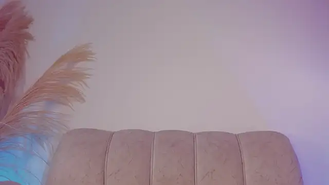 sara gwen online show from 10-09-25, 01:14