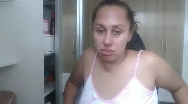 RoxanaLove9 online show from 02-19-25, 09:14