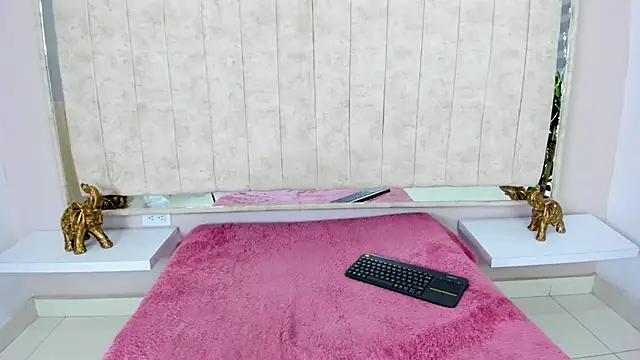 Snapshot of Annie9_ chatting on 02-20-25, 03:23 Annie9 online show from 02-20-25, 03:23