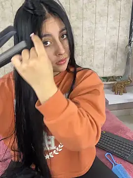 Snapshot of Annie9_ chatting on 03-14-25, 10:27 Annie9 online show from 03-14-25, 10:27