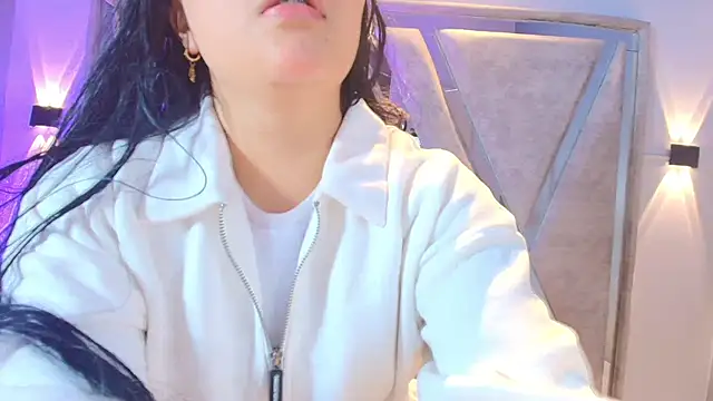 Snapshot of Annie9_ chatting on 11-09-25, 03:49 Annie9 online show from 11-09-25, 03:49