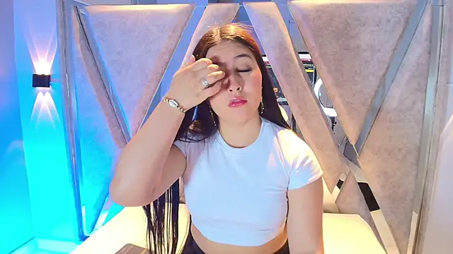 Snapshot of Annie9_ chatting on 11-28-25, 03:42 Annie9 online show from 11-28-25, 03:42