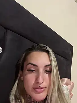 hotskinny1 online show from 02-14-25, 04:41