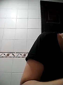 Lucianaferro  online show from 04-01-26, 01:39