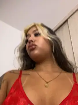 Snapshot of EmberEyes_999 chatting on 12-26-24, 08:50 EmberEyes 999 online show from 12-26-24, 08:50