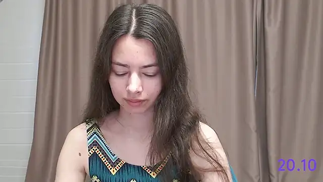 Snapshot of sweet_sweet_angel chatting on 10-20-25, 07:31 sweet sweet angel online show from 10-20-25, 07:31