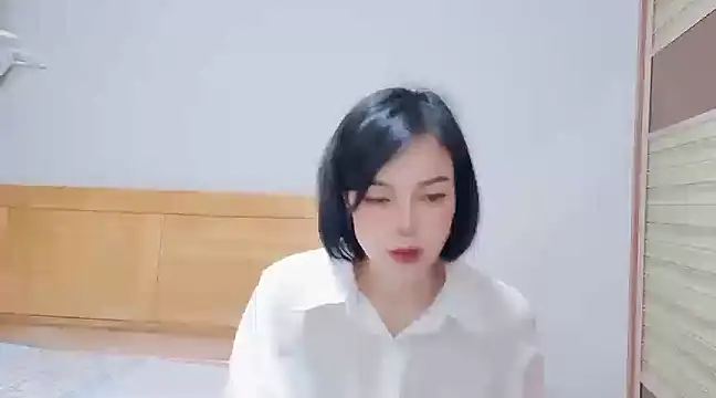 Linda-LL online show from 01-21-25, 03:04