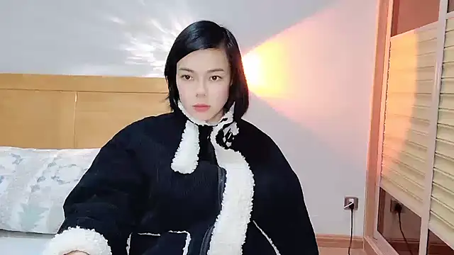 Linda-LL online show from 02-07-25, 01:58