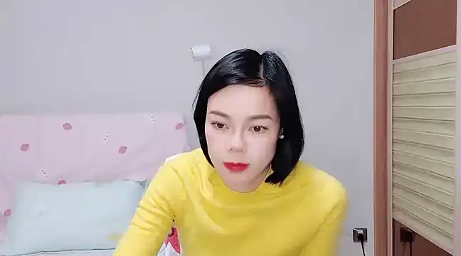 Linda-LL online show from 03-18-25, 05:52