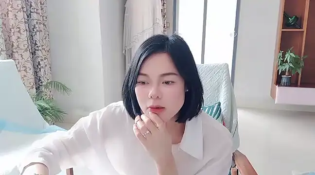 Linda-LL online show from 03-23-25, 07:09